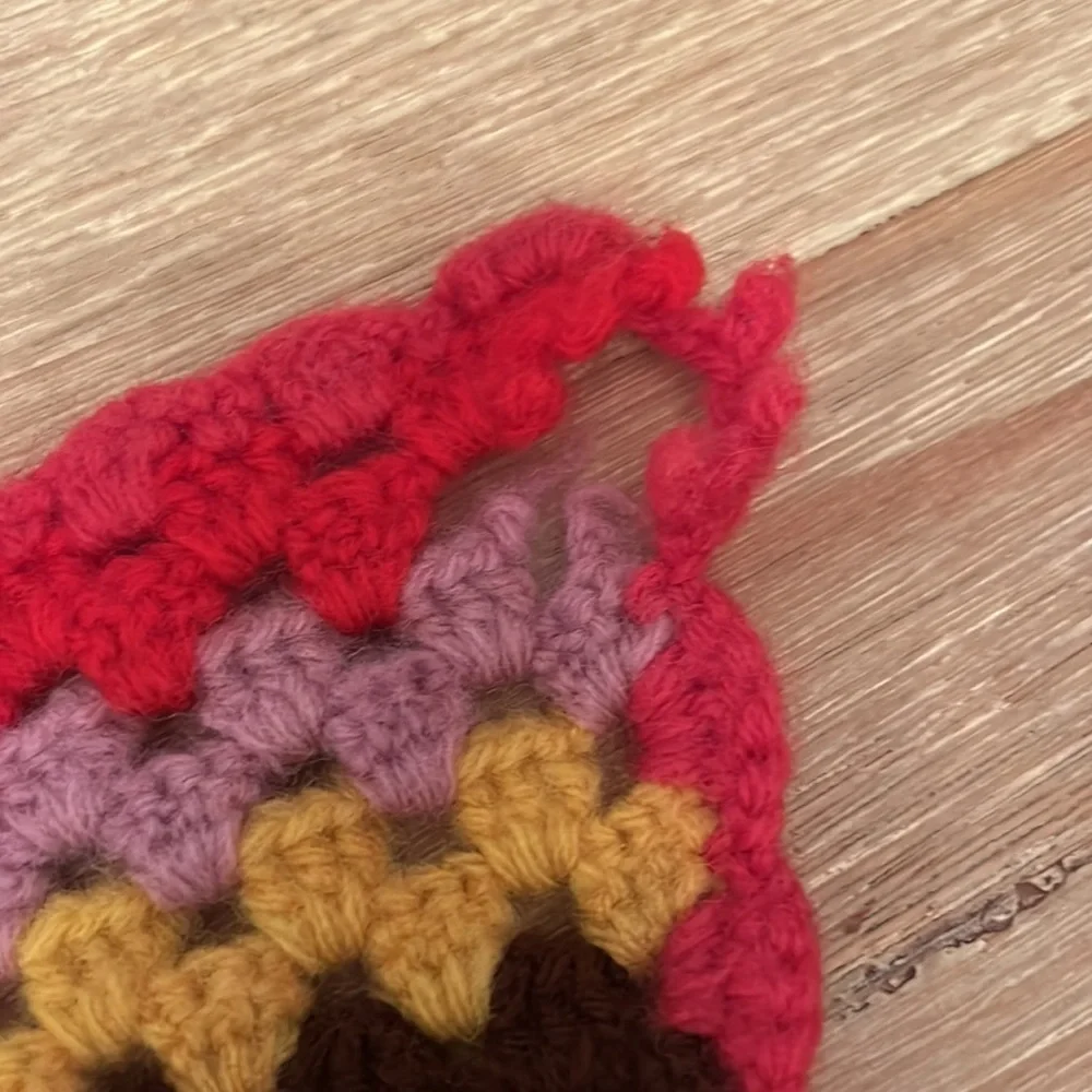 VINTAGE GRANNY SQUARES AFGHAN 44”x68”
